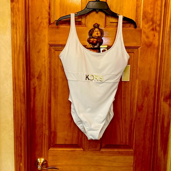 Michael Kors beautiful swimsuit. - Picture 1 of 3